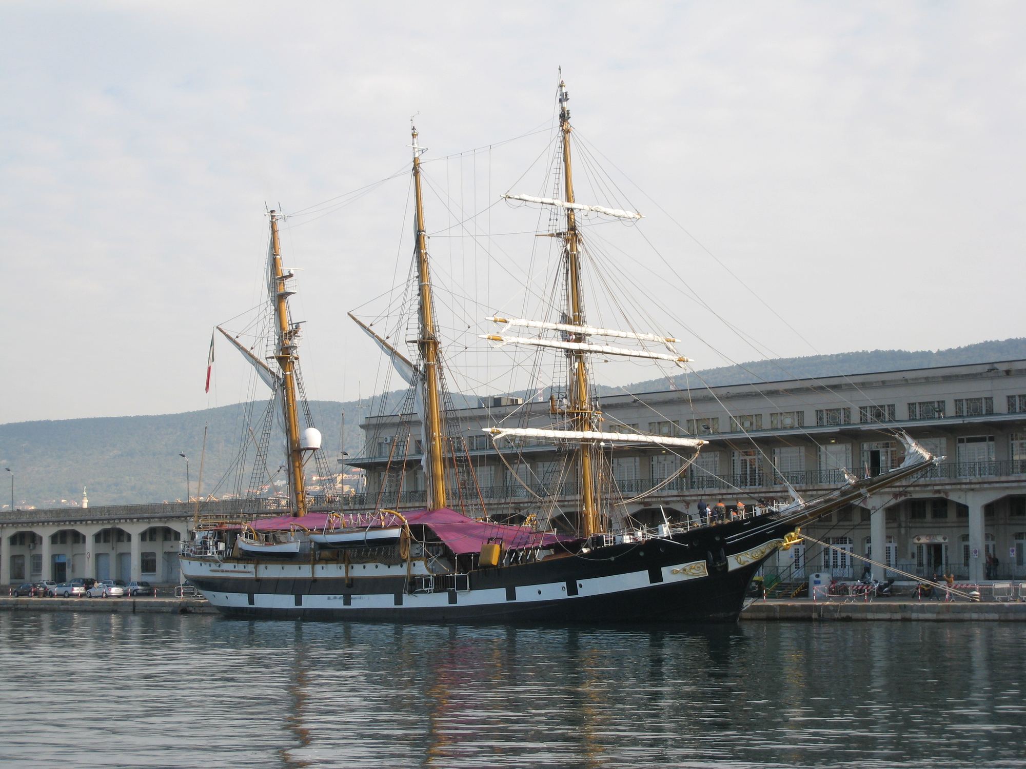 Training ship Palinuro